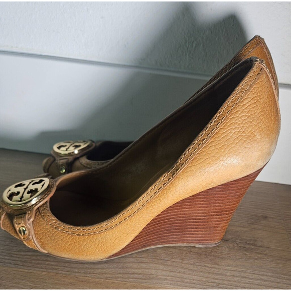 Tory Burch Amanda Brown Leather Open Toe Wedge Heels - Size 8M - Gently Used - Picture 6 of 8